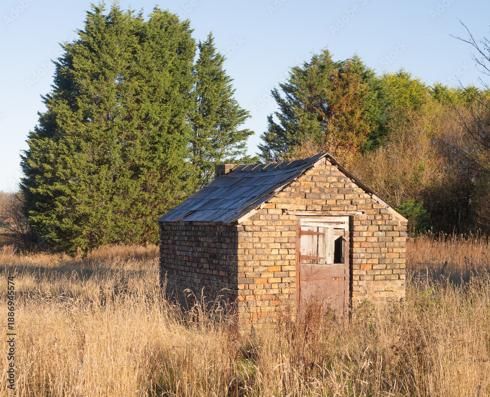 Obraz premium Old derelict brick storage building/ sub station, Wincham, Northwich, Chehsire, UK