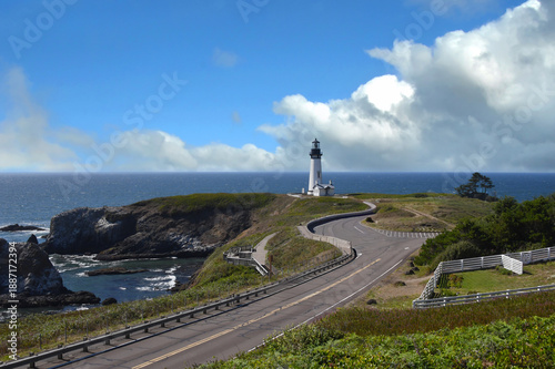 Schilderij op canvas Cliffs of the Yaquina Head Lighthouse