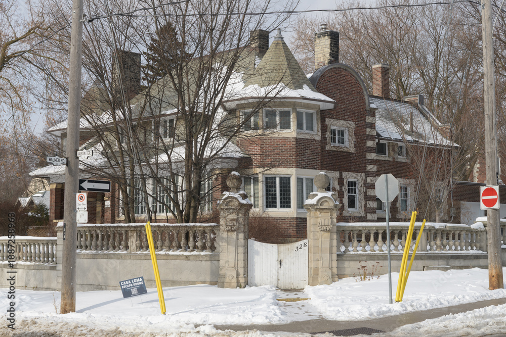 Fototapeta premium Casa Loma – Hunt Lodge (Pellatt Lodge) designed by E.J. Lennox in 1905 as a detached residential building in the Casa Loma estate, Toronto