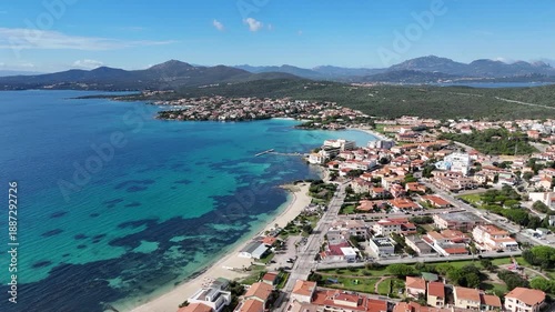 survol de golfo Aranci près d'Olbia en Sardaigne	
