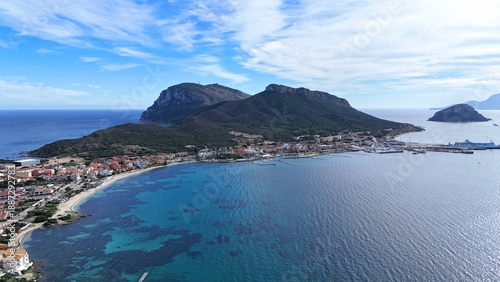 Wallpaper Mural survol de golfo Aranci près d'Olbia en Sardaigne	
 Torontodigital.ca