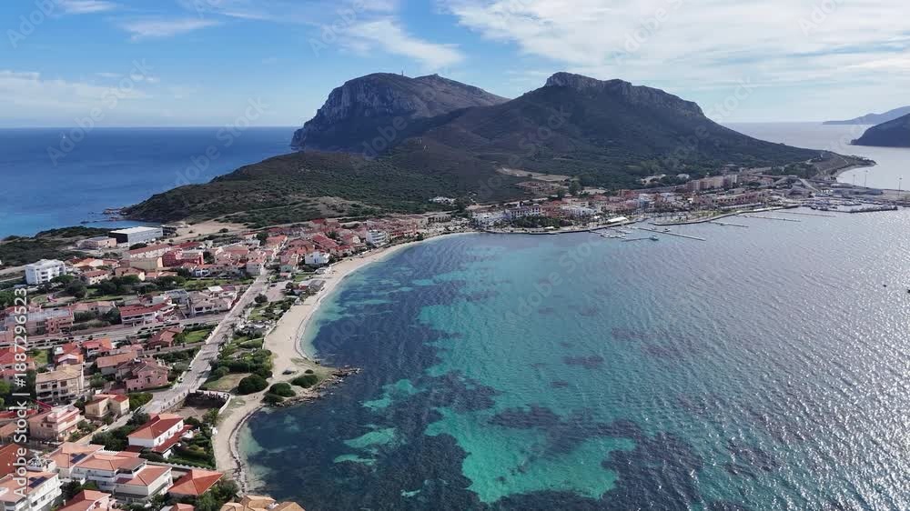 custom made wallpaper toronto digitalsurvol de golfo Aranci près d'Olbia en Sardaigne