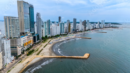 Schilderij op canvas Aerial view Bocagrande Cartagena skyline beach and stone breakwaters ocean front
