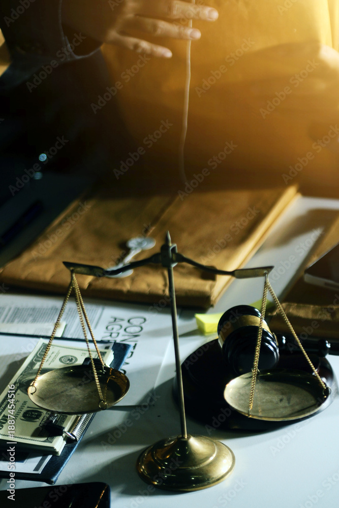 Φωτογραφία Businesswoman and Male lawyer or judge consult and conference having team meetin