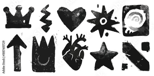 Colección de sellos en blanco y negro con símbolos grunge: corona, corazón y estrella sobre fondo transparente.