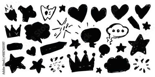 Colección de iconos dibujados a mano en negro: corazones, estrellas, coronas y bocadillos con fondo transparente.