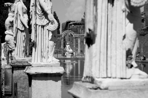 Tableau sur toile Archeologia in bianco e nero