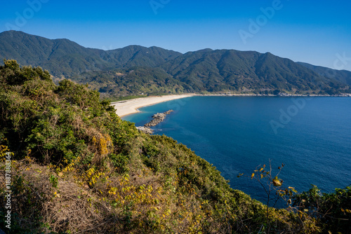 岸良展望所から見る岸良海岸の風景