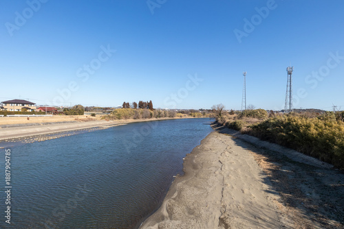 Wallpaper Mural 千葉県市原市を流れる養老川 Torontodigital.ca