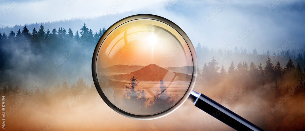 Obraz premium Blick auf Nebelschwaden durch eine Lupe