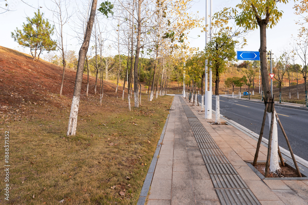 Obraz premium walkway in the modern city
