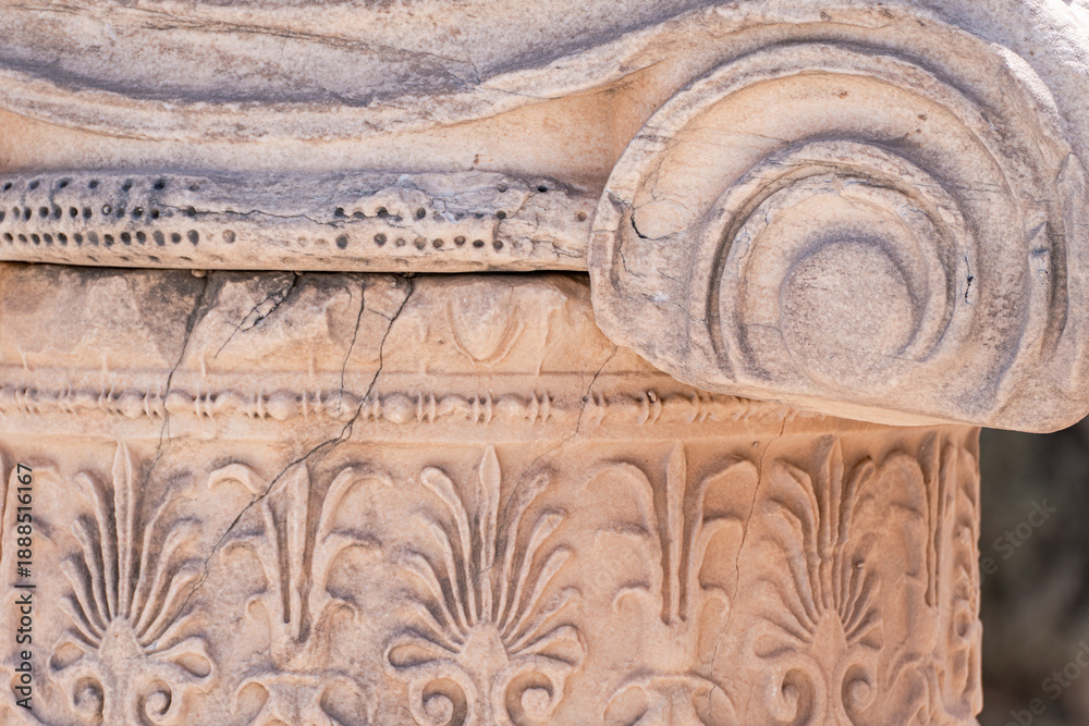 Naklejka premium Colums of the Parthenon in Athenian Acropolis