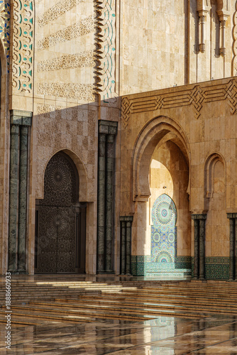 Konstfotografi The Hassan II Mosque is a mosque in Casablanca, Morocco