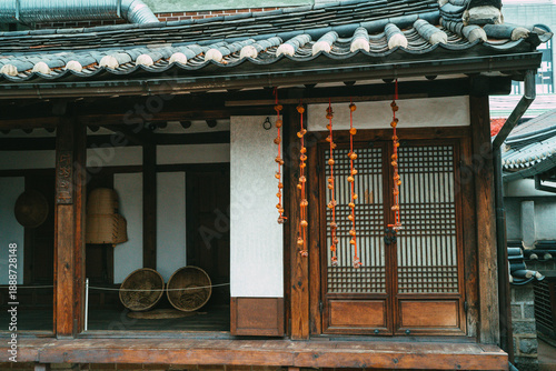 traditional korean house
