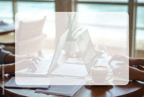 コピースペース付き海の見えるカフェでPC作業の背景