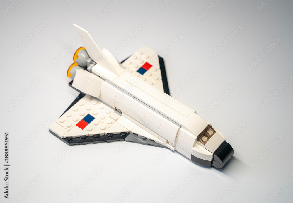 Fototapeta premium MERSIN, TURKEY, JANUARY 25, 2026: Lego space shuttle toy from Creator series, isolated on gray background.