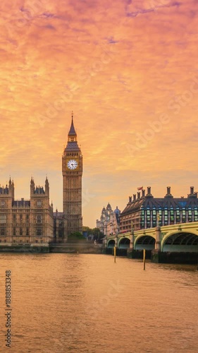 Wallpaper Mural Timelapse of Big Ben Clock Tower London at Thames River England  Torontodigital.ca
