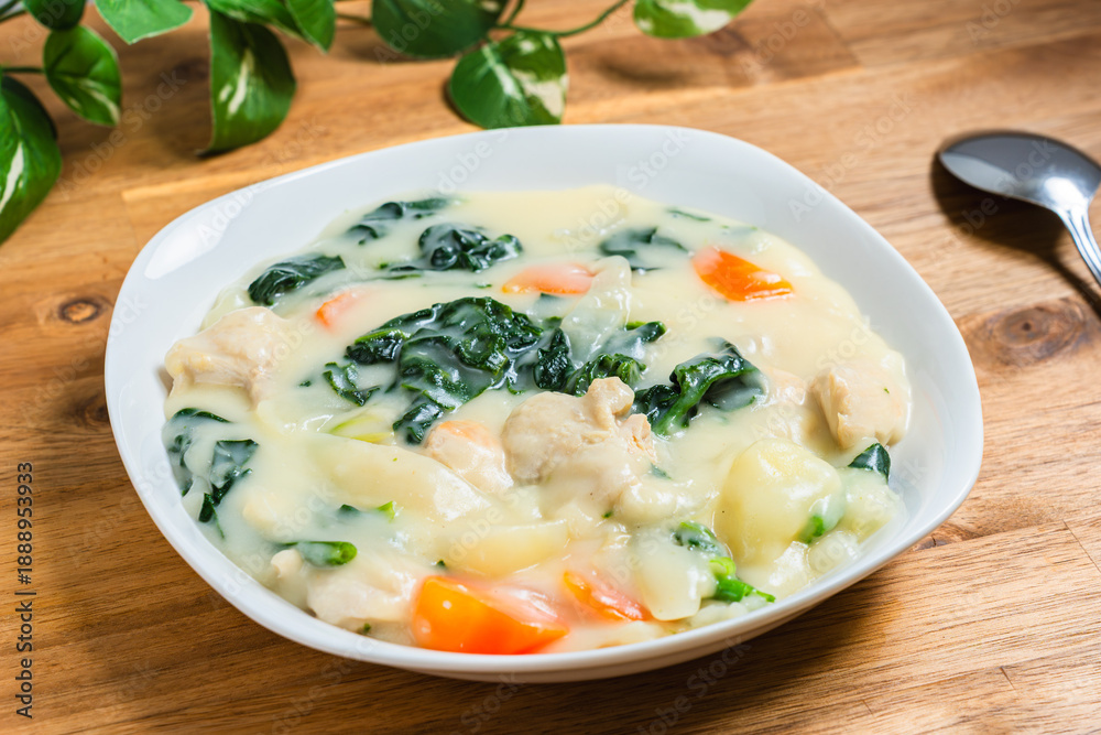 Fototapeta premium ほうれん草のシチュー