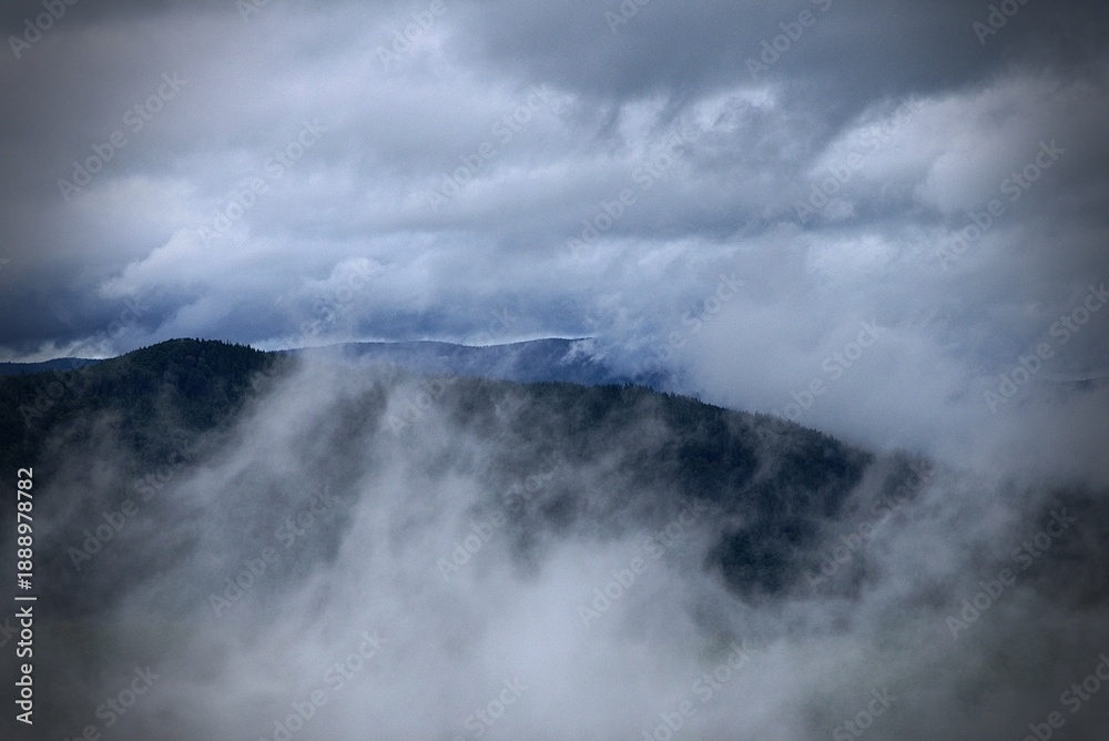 Fototapeta premium Mountain landscape in fog