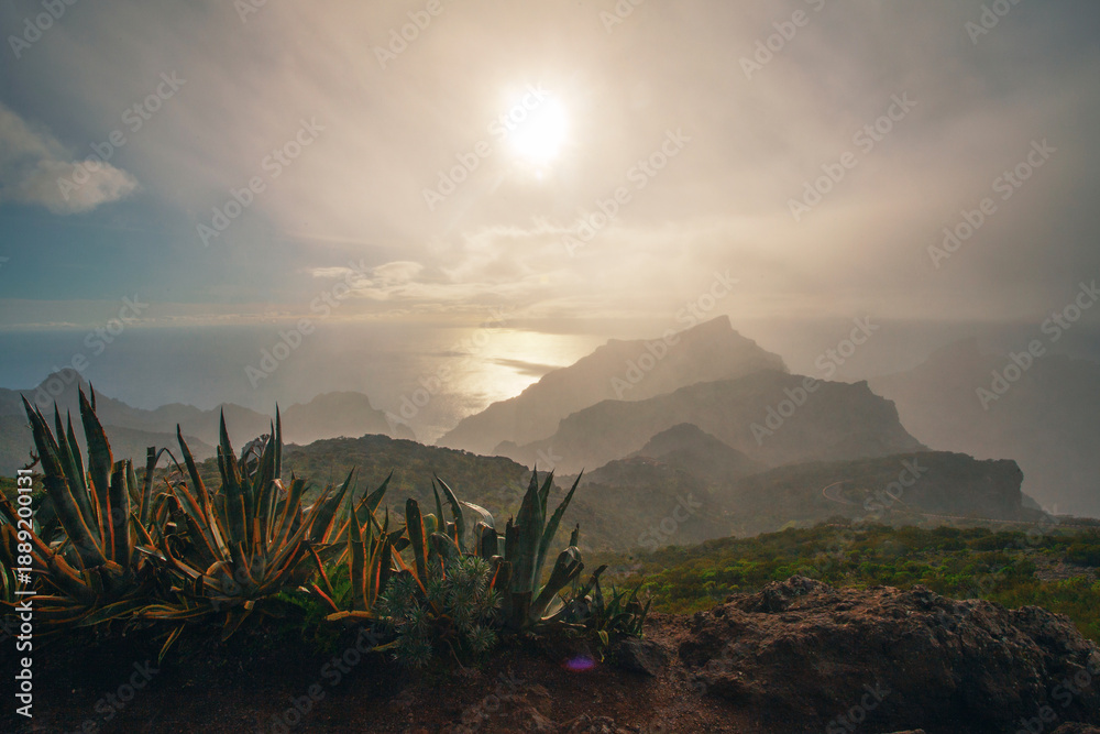 Decke mit Foto mit Sonnenuntergang im Masca Tal Teneriffa #1889200131