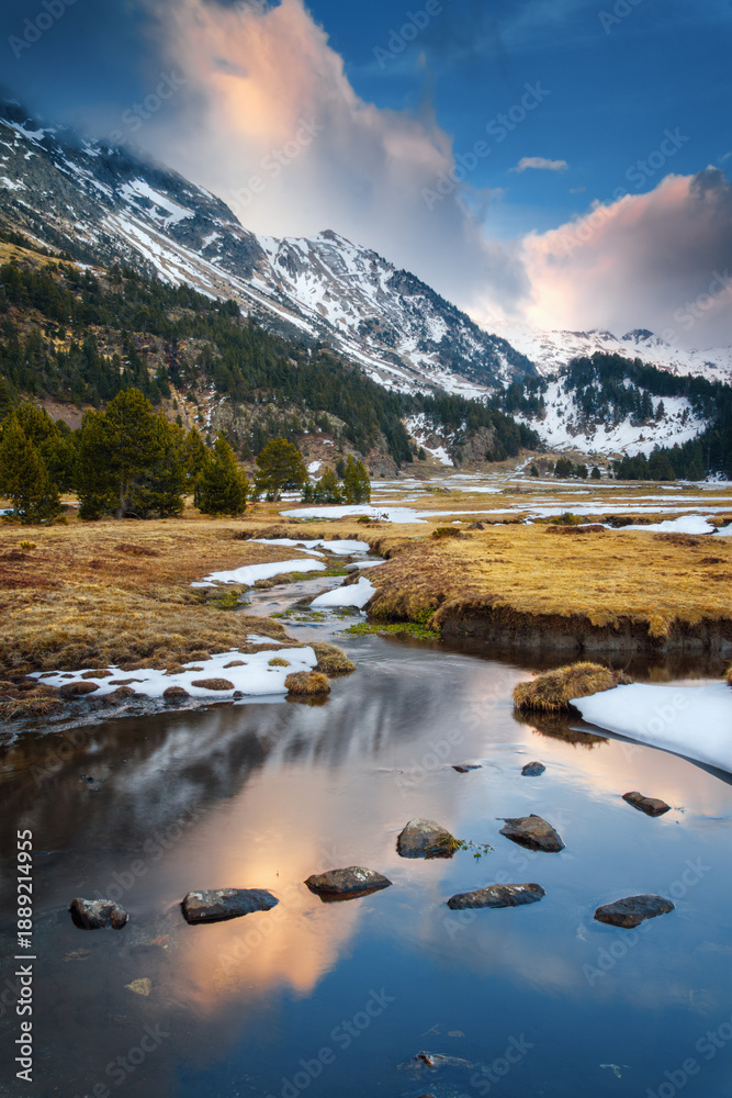 Obraz premium Mountain stream in Benasque Valley, Pyrenees, High Aragon, Spain.