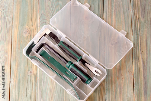 Εκτύπωση καμβά Nail puller and crowbar set, sorted in storage box close-up