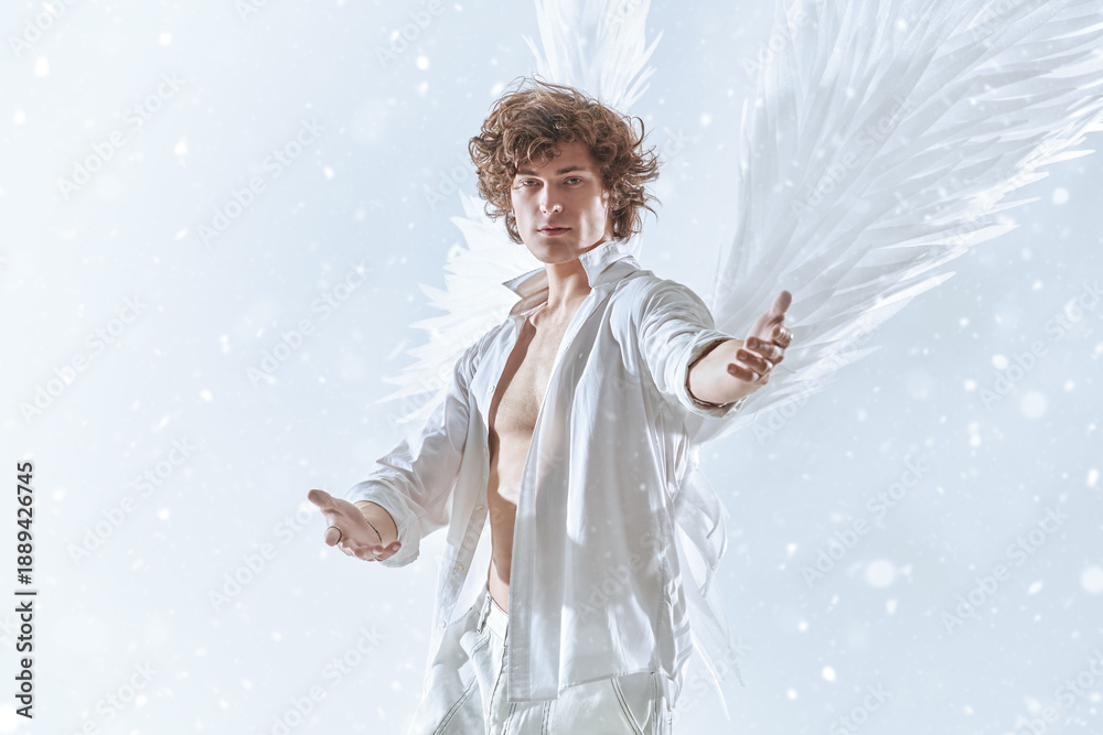 Naklejka premium Heavenly Winged Archangel