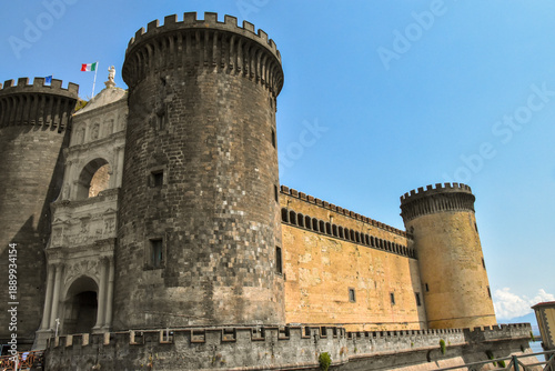 Tableau sur toile Italy. Naples. Castel Nuovo Castle