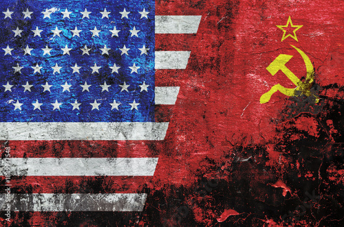 Slika na platnu flag of the United States of America and the flag of the Soviet Union are painte