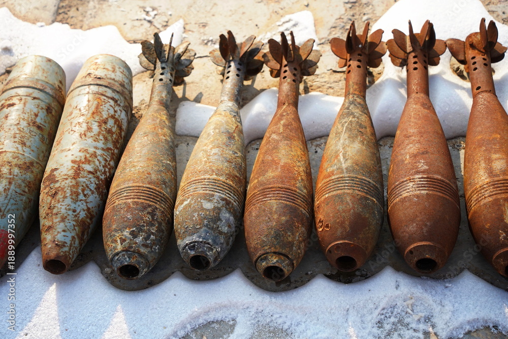 Obraz premium Old shells for training sappers in mine clearance skills.