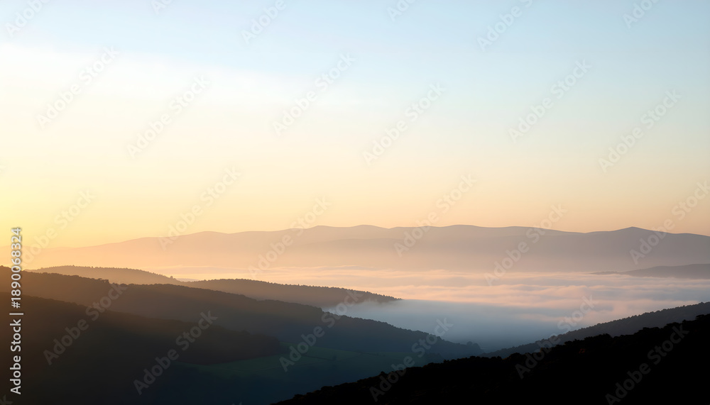 Obraz premium Distant mountain hills in calm morning light