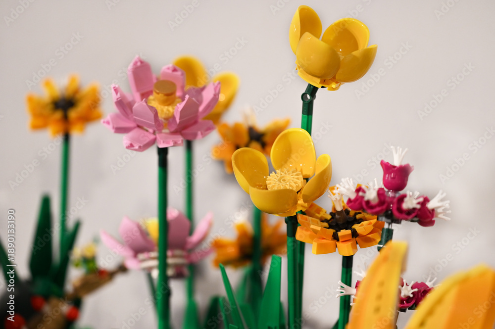 Naklejka premium Warsaw, August 6, 2024. A bouquet made of Lego.