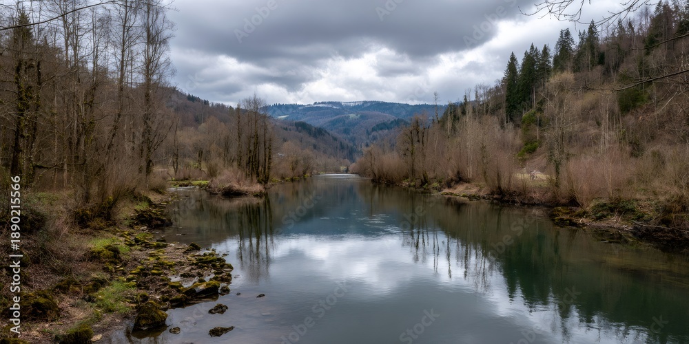 Obraz premium Doubs river valley with jura mountains reflection