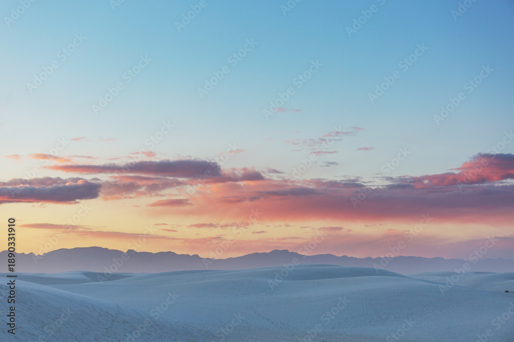 Fototapeta premium White sand dunes