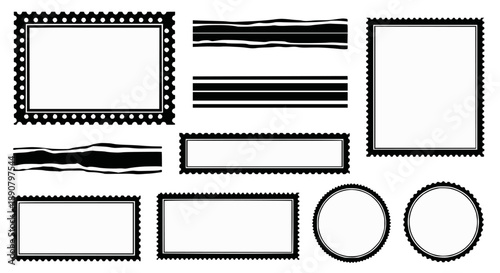 Minimalist outline vector of a whisk, ideal for icons and simple design elements in culinary contexts.