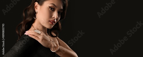 Beautiful young Asian woman...