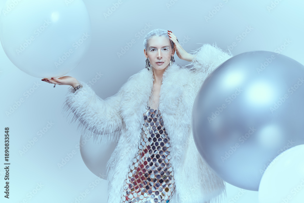 Naklejka premium Crystal Fur Elegance