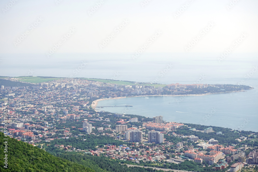 Obraz premium Panoramic view of Gelendzhik bay and city from high mountain