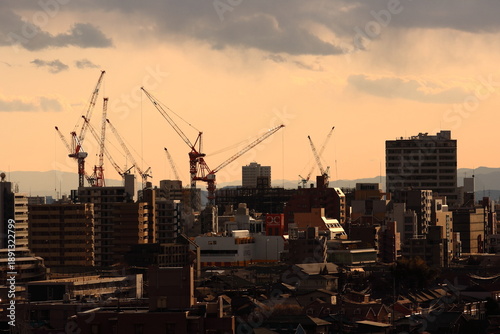 再開発が進む2010年代の東京都町田の風景