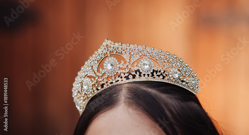 Foto princess crown on teenager