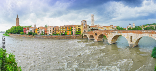 Fotografie beautiful view on Verona city in Italy on the sunset