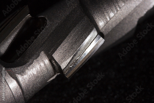 Fotografía diamond wood processing cutter on black background close-up