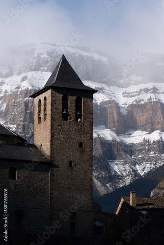Paisajes nevados de Ordesa y Monte Perdido