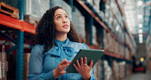 Tableau sur toile Thinking, woman and logistics with tablet at warehouse for inspection, stock check and supply chain