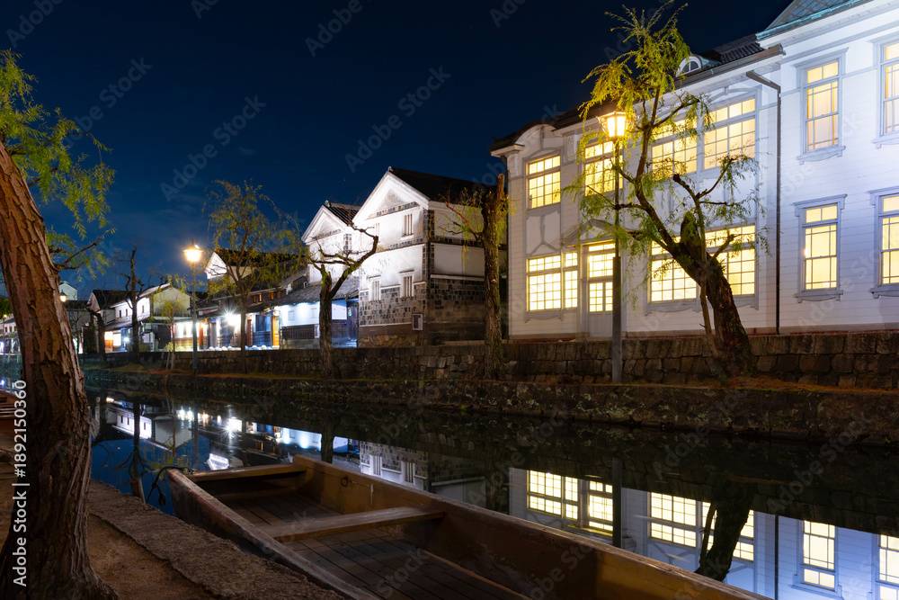 Obraz premium 岡山県倉敷市 倉敷美観地区の街並み(夜景)
