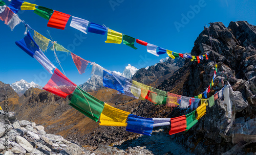 Картината върху платно Himalayan Prayer Flags on High Mountain Pass.