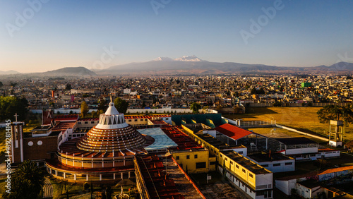 Fotografie Seminario de Toluca y el volcán Xinantécatl