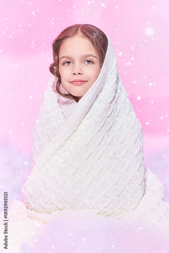 Naklejka premium Winter Cozy Portrait