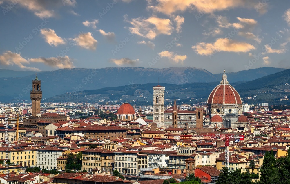 Obraz premium A beatiful view of the city Florence with the view to the Cathedral of Santa Maria del Fiore