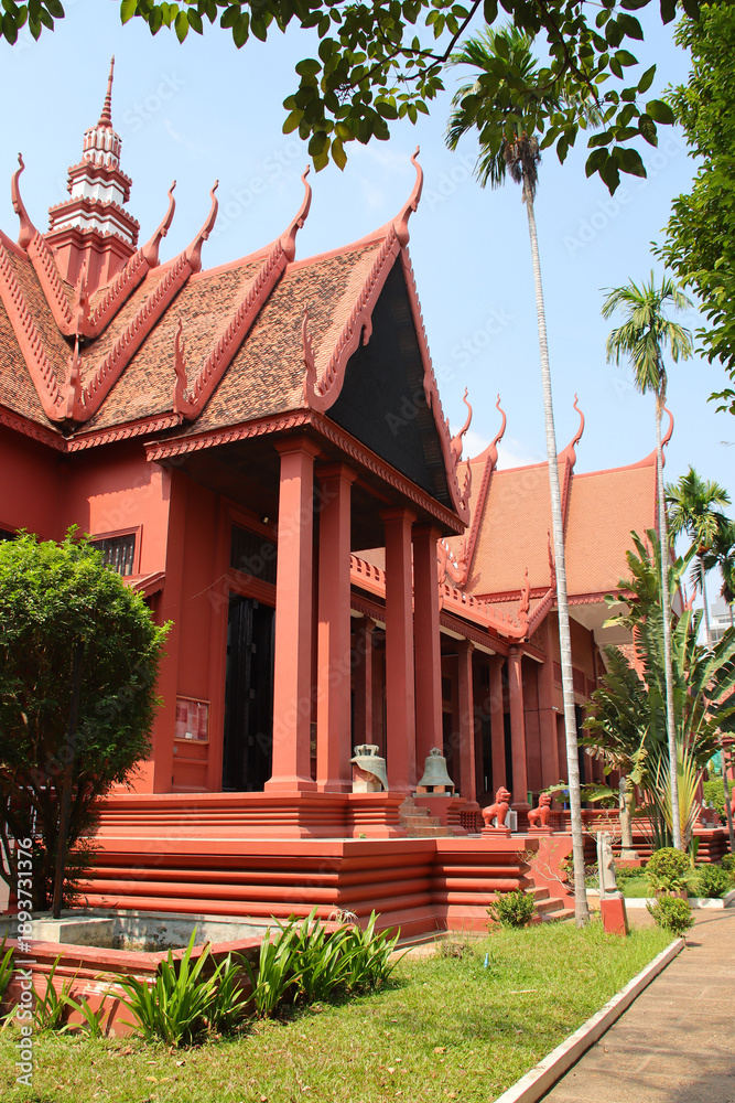 Fototapeta premium hall (national museum) in phnom penh in cambodia